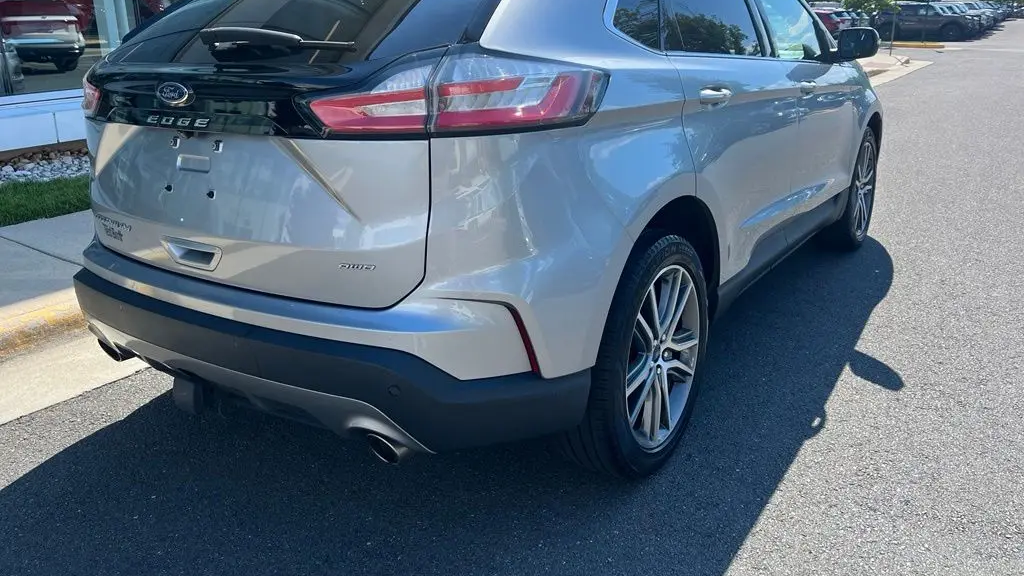 2022 Ford Edge Titanium