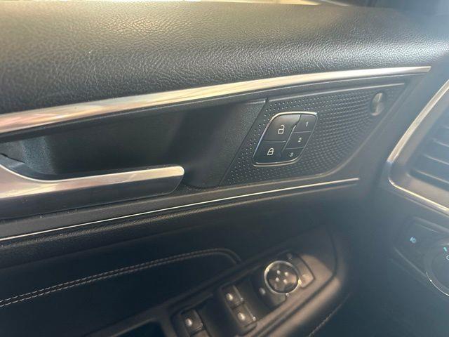 2022 Ford Edge - $22,520