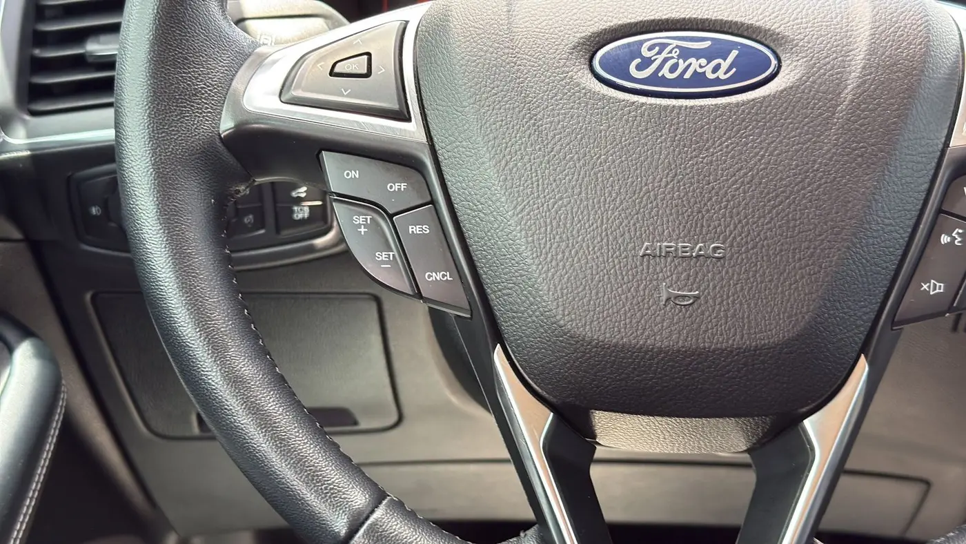 2023 Ford Edge Titanium