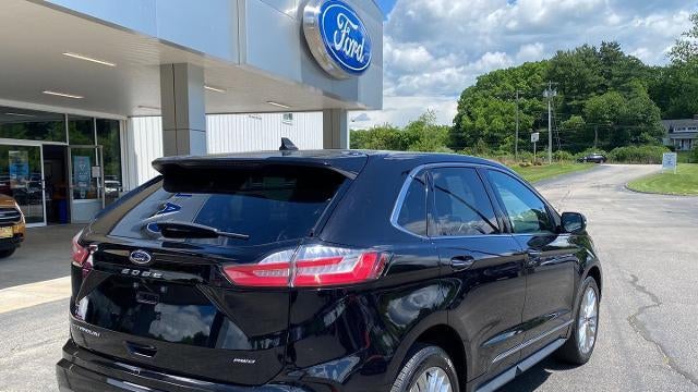 2023 Ford Edge Titanium