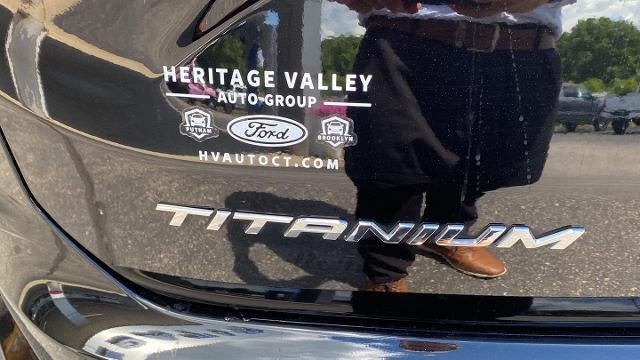 2023 Ford Edge Titanium