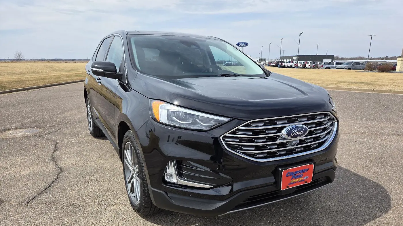 2024 Ford Edge Titanium