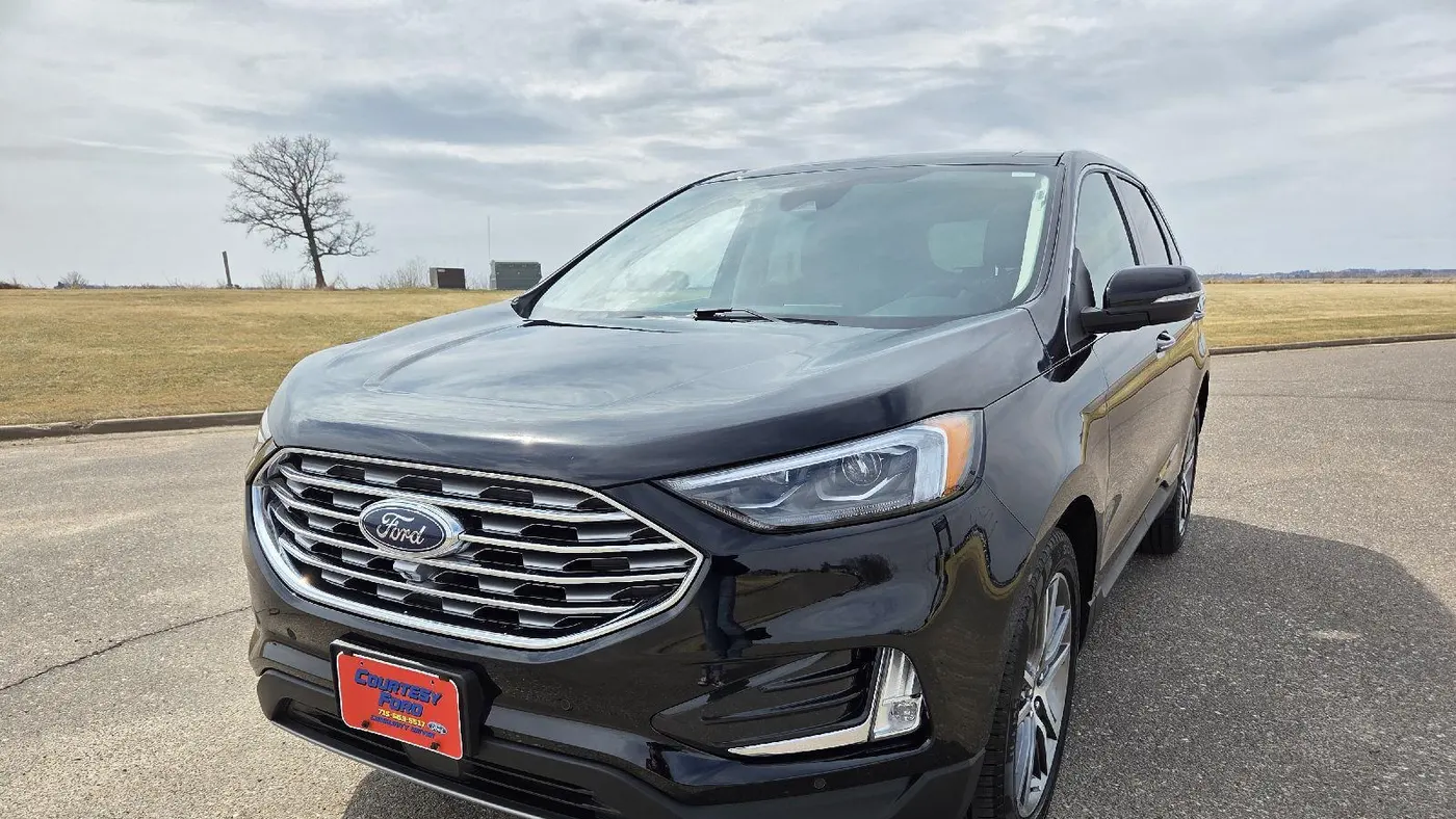 2024 Ford Edge Titanium