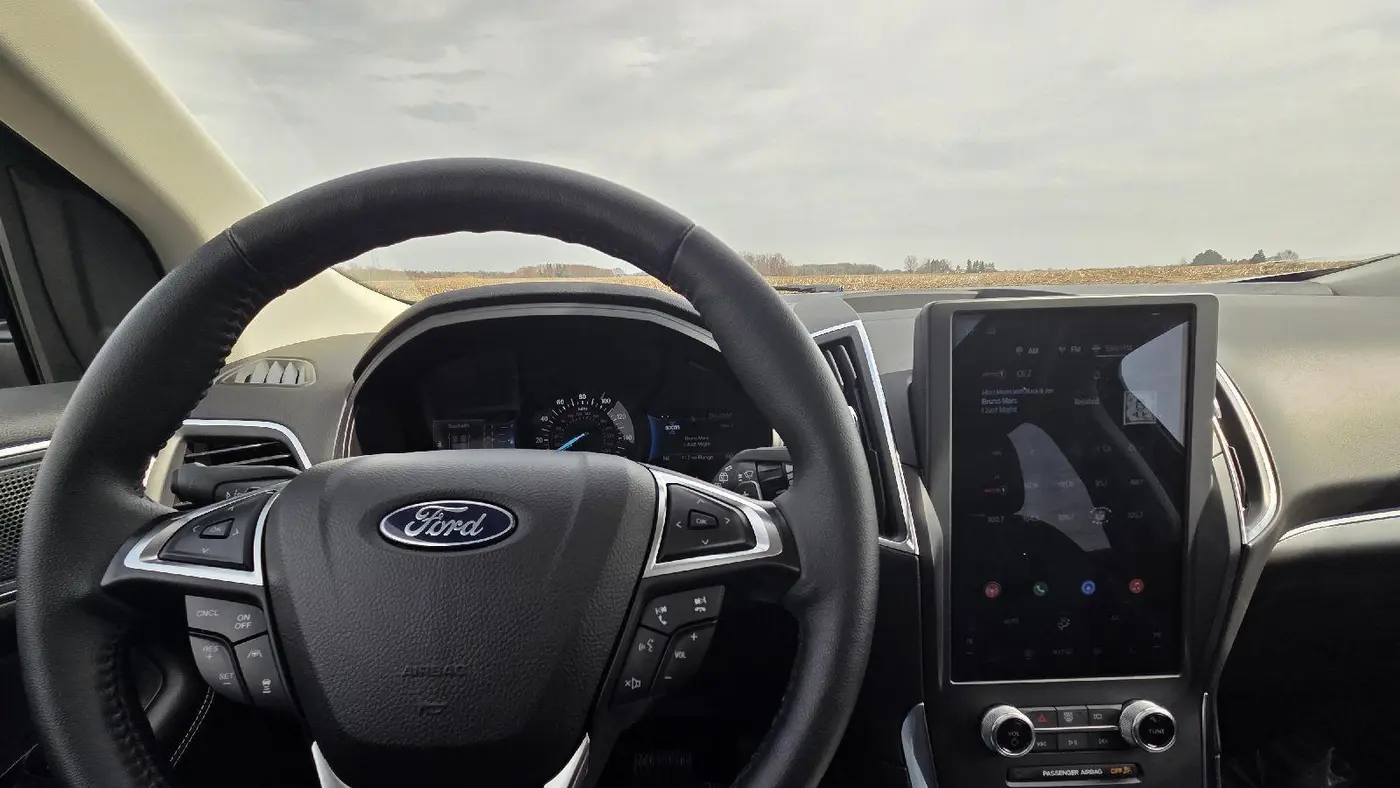 2024 Ford Edge Titanium