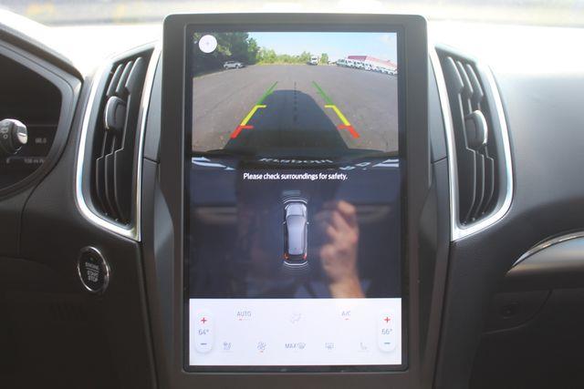 2024 Ford Edge Titanium — photo 1 of 36