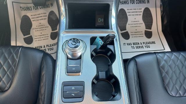 2024 Ford Edge Titanium