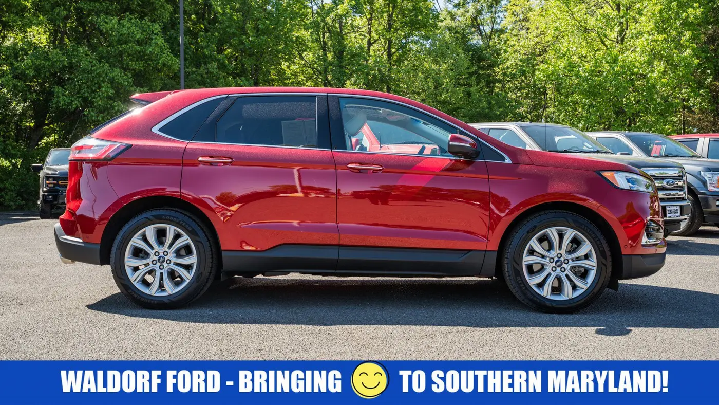 2020 Ford Edge Titanium