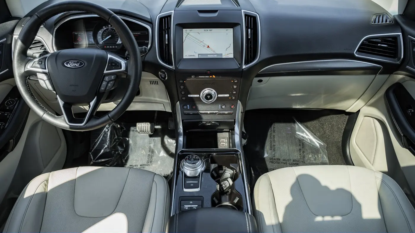 2020 Ford Edge Titanium