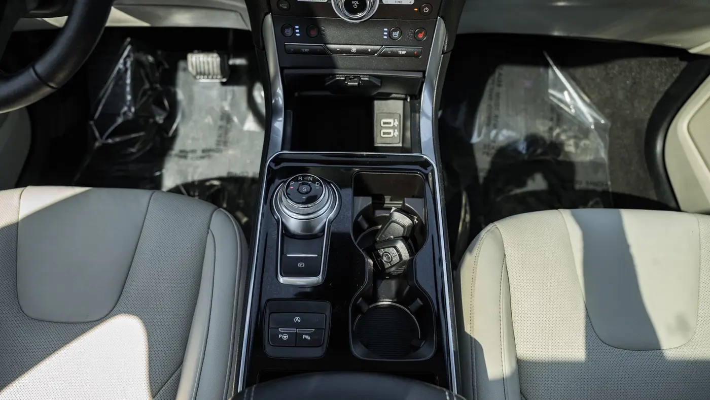 2020 Ford Edge Titanium