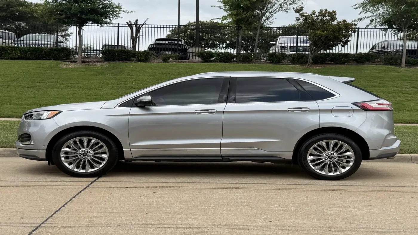 2022 Ford Edge Titanium