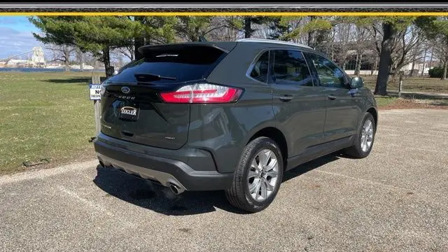 2023 Ford Edge Titanium