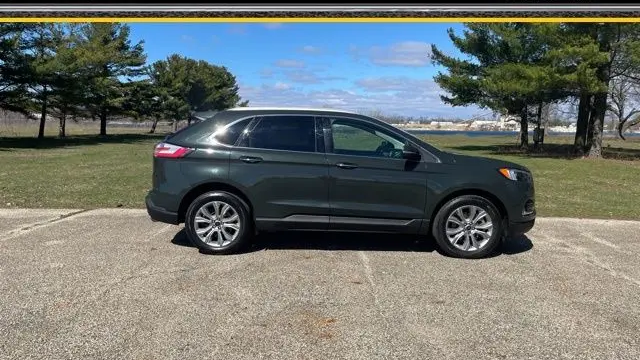 2023 Ford Edge Titanium