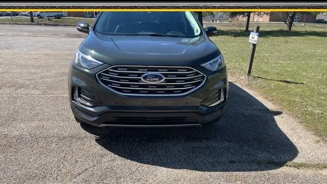 2023 Ford Edge Titanium