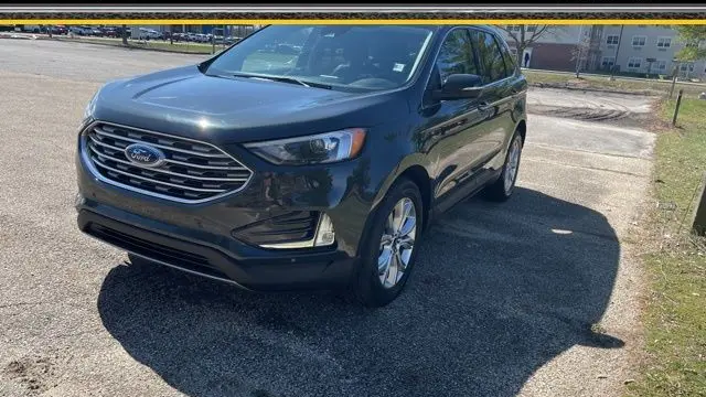 2023 Ford Edge Titanium