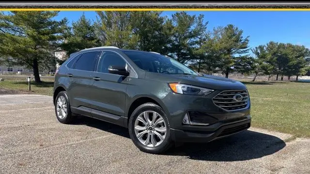 2023 Ford Edge Titanium