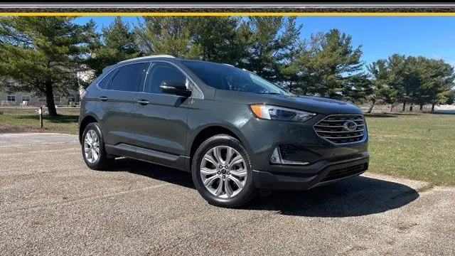 2023 Ford Edge Titanium