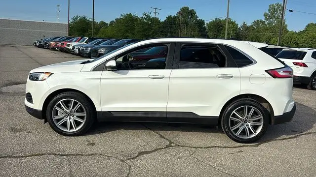 2023 Ford Edge Titanium