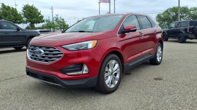 2023 Ford Edge Titanium