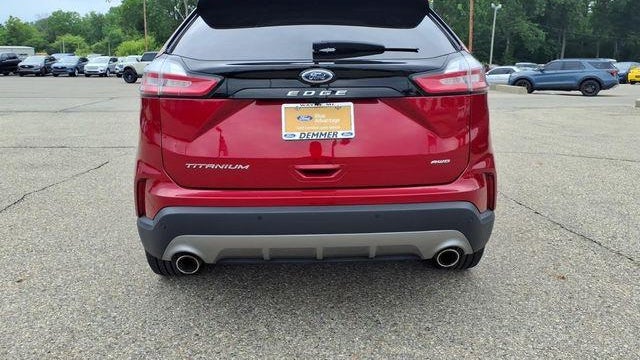 2023 Ford Edge Titanium
