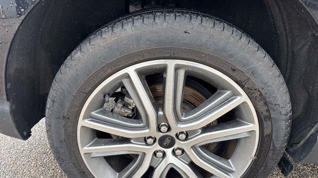 2023 Ford Edge Titanium