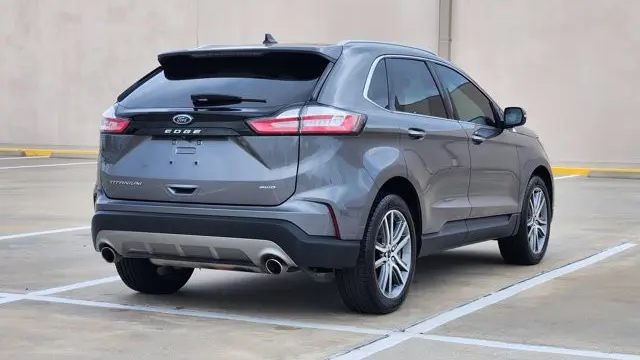 2023 Ford Edge Titanium