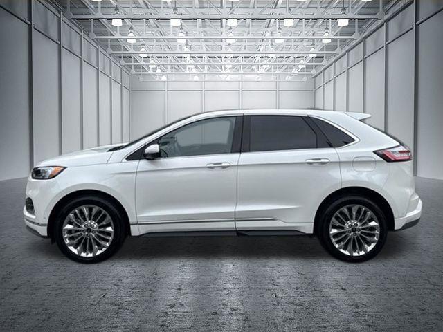 2024 Ford Edge Titanium — photo 1 of 12