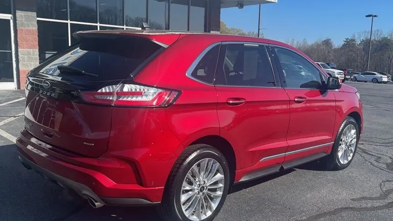 2024 Ford Edge Titanium