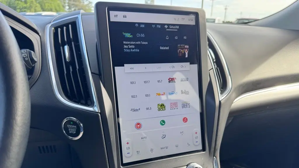 2024 Ford Edge Titanium