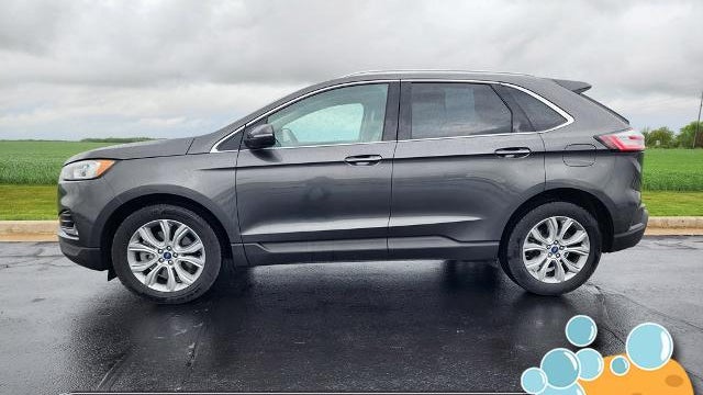 Preowned 2019 Ford Edge Titanium for Sale