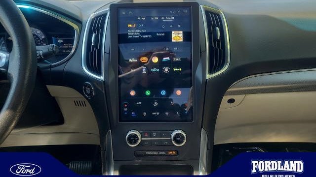 2021 Ford Edge Titanium