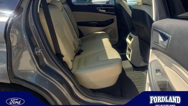 2021 Ford Edge Titanium