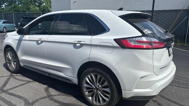 2021 Ford Edge Titanium
