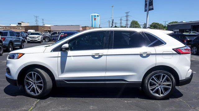 2023 Ford Edge Titanium
