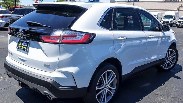 2023 Ford Edge Titanium
