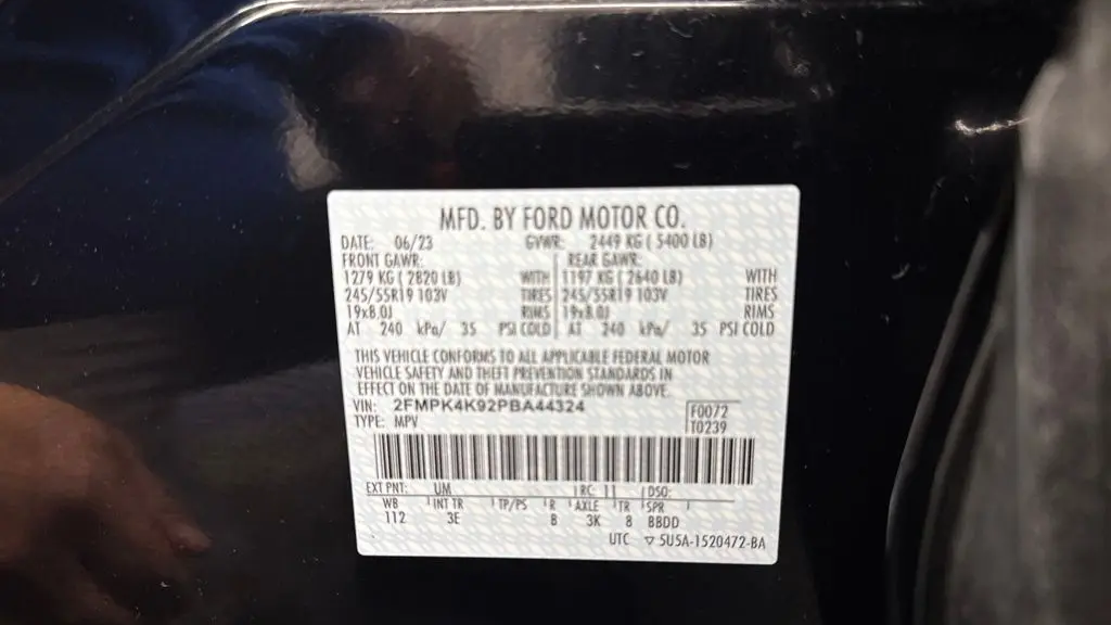 2023 Ford Edge Titanium