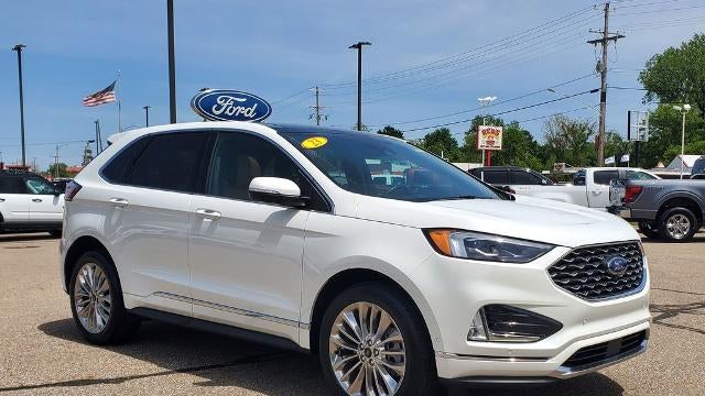 2023 Ford Edge Titanium