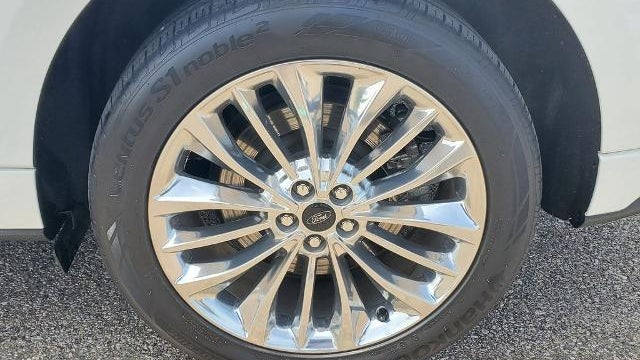 2023 Ford Edge Titanium