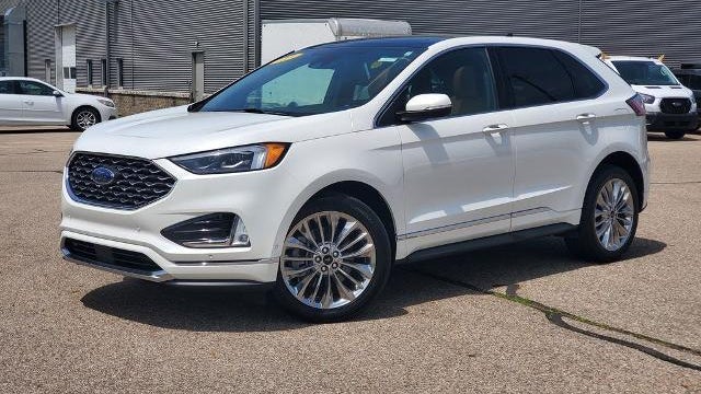 2023 Ford Edge Titanium
