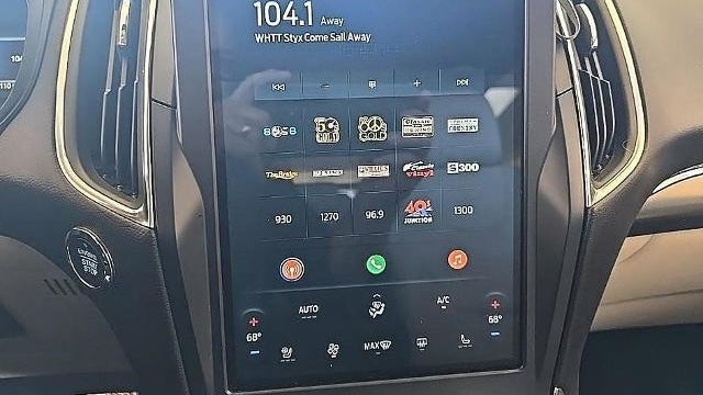 2023 Ford Edge Titanium