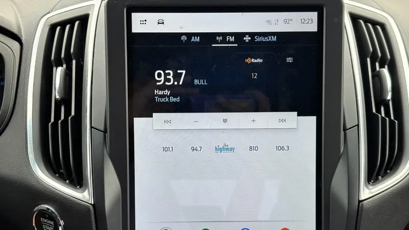 2024 Ford Edge Titanium