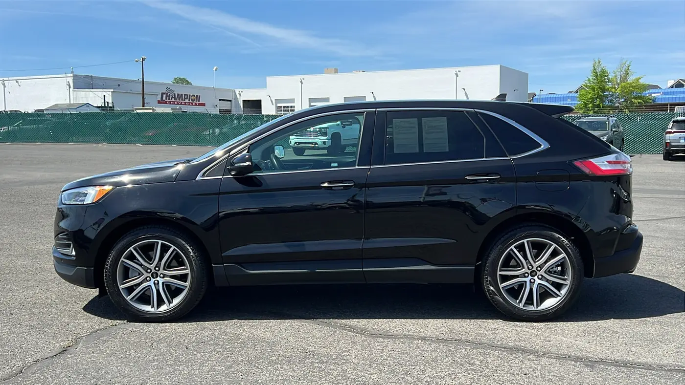 2024 Ford Edge Titanium