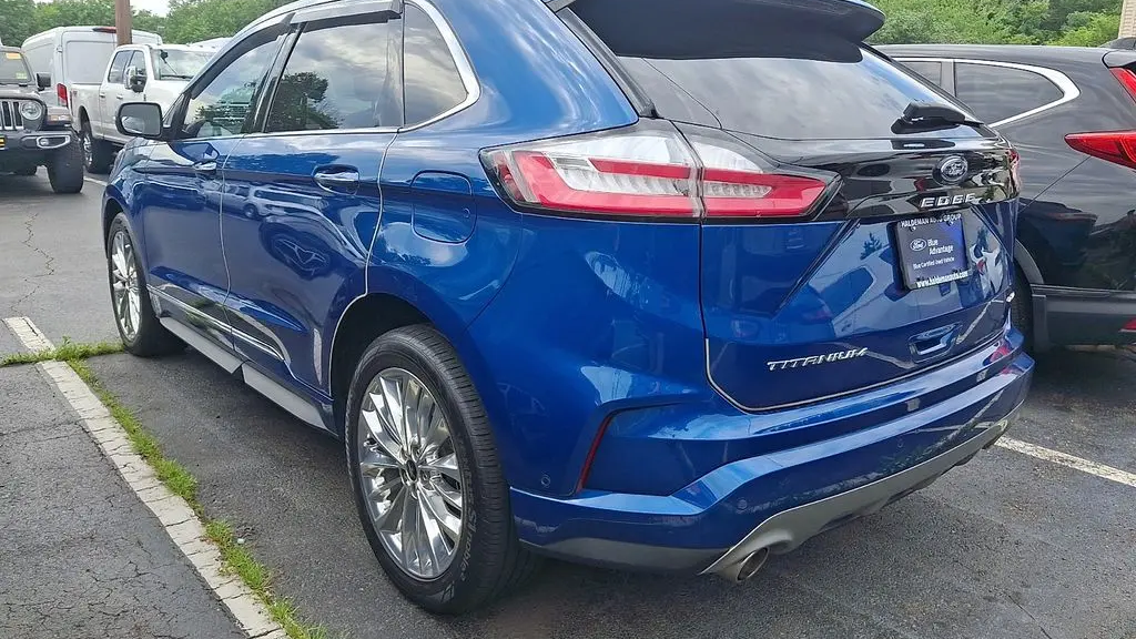 2022 Ford Edge Titanium