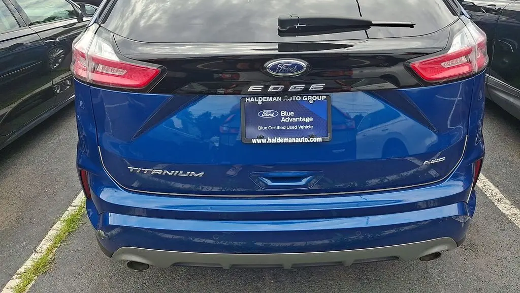 2022 Ford Edge Titanium