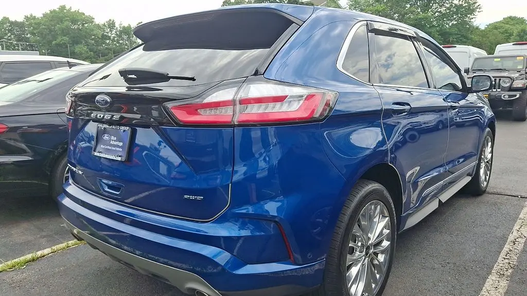 2022 Ford Edge Titanium