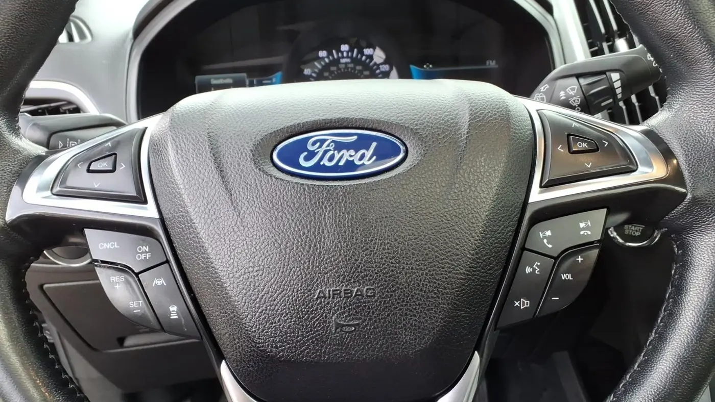 2022 Ford Edge Titanium