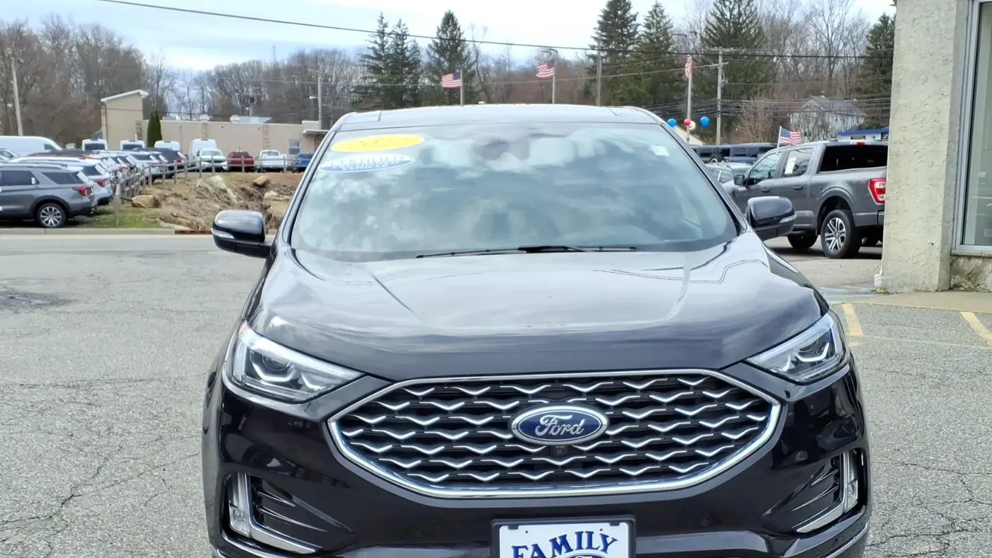 2022 Ford Edge Titanium