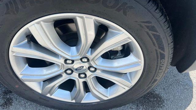 2023 Ford Edge Titanium