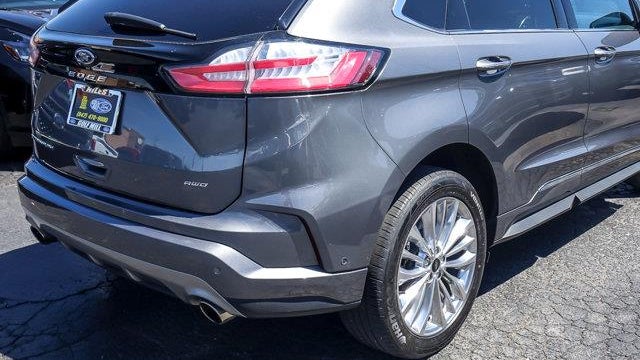 2023 Ford Edge Titanium