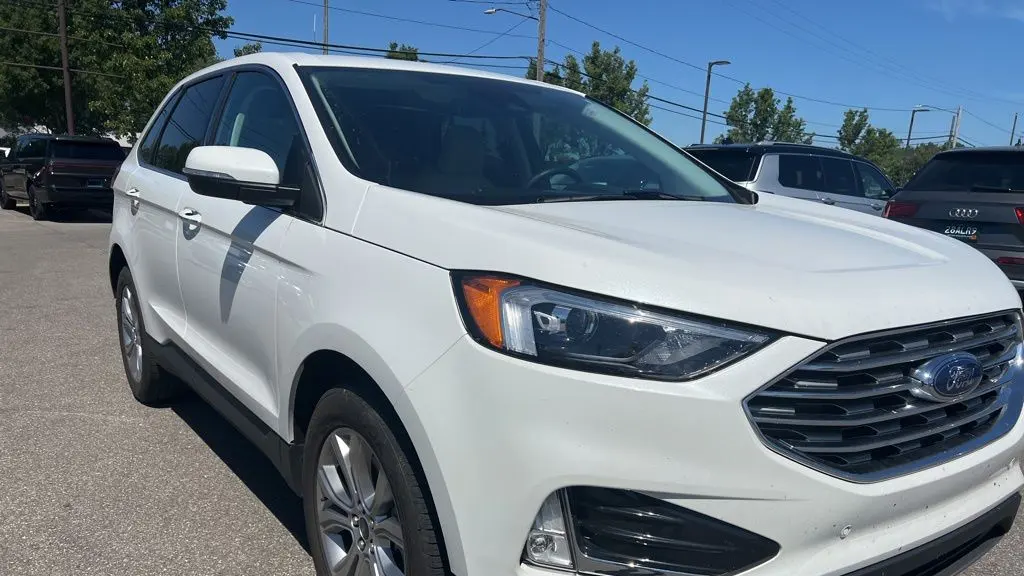 2023 Ford Edge Titanium