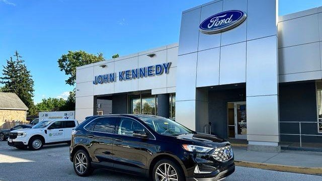 2024 Ford Edge Titanium
